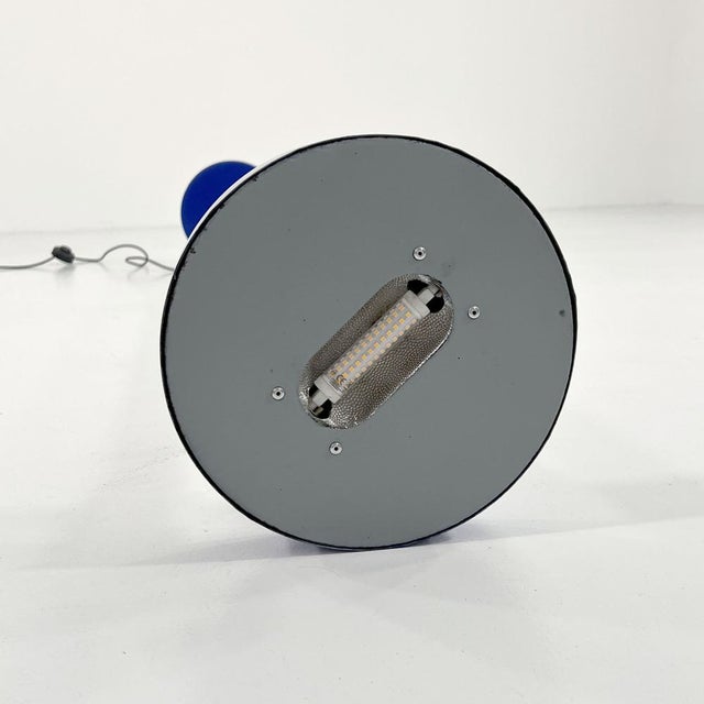 Metal Beam Floor Lamp attributed to Ettore Sottsass for Bieffeplast, 1980s For Sale - Image 7 of 10