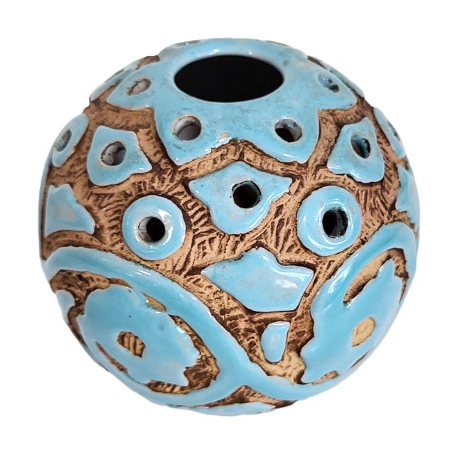 Mid-Century Modern Italian Sgraffito Turquoise Ceramic Tulipiere Vase by Saca For Sale In New York - Image 6 of 10