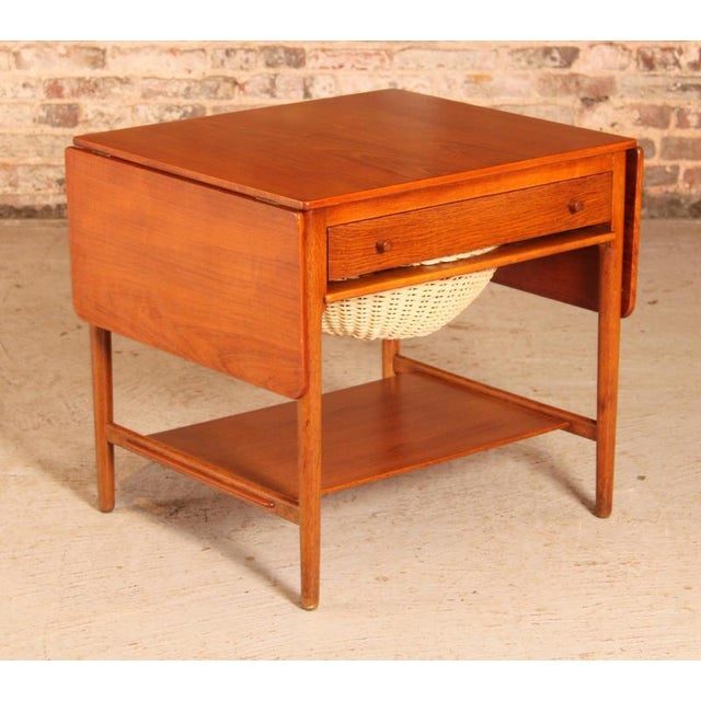Mid-Century Danish AT33 Sewing Table in Oak and Teak by Hans J. Wegner for Andreas Tuck, 1960s For Sale - Image 3 of 14