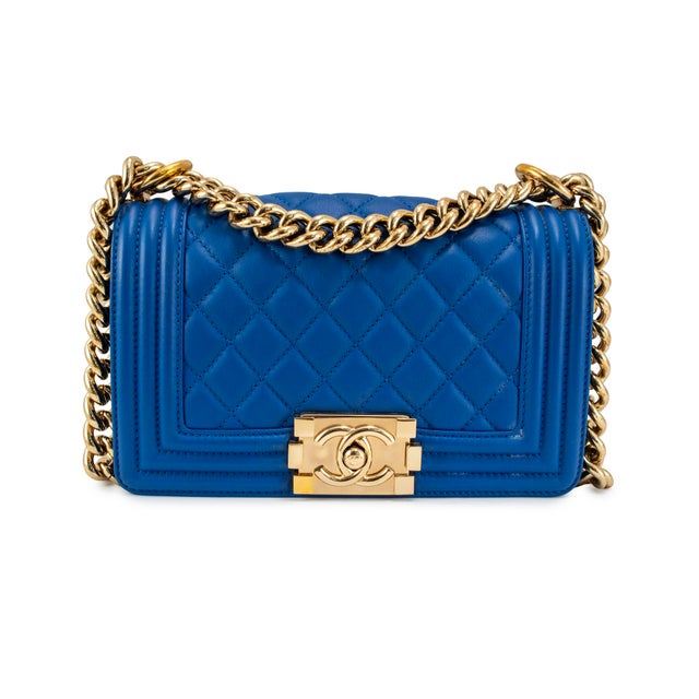 Brand: Chanel Gender: Ladies Length: 8.00 inches Height: 4.75 inches Width: 2.50 inches Weight: 670.00 grams CHANEL Small...