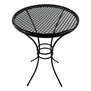 Mid-Century Atomic Mesh Salterini Style Boho Chic Outdoor Drinks Table, Newly Painted For Sale