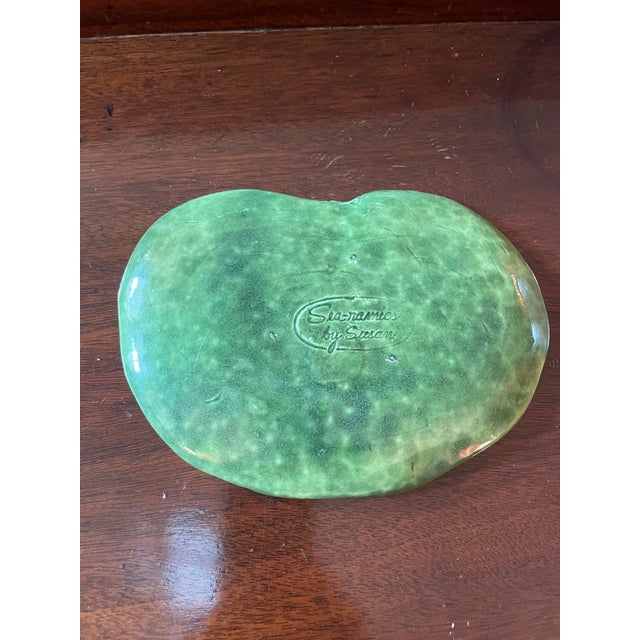 Ceramic Sea Grape Leaf Dish For Sale - Image 4 of 7