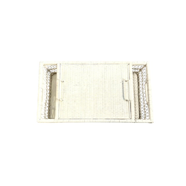 Mid 20th Century Vintage White Wicker Bed Tray With Removable Tray For Sale - Image 5 of 18