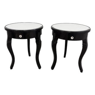 Pair of Vintage Black Lacquer Round Side Tables With Beveled Mirrored Tops, Ralph Lauren Mayfair Style For Sale
