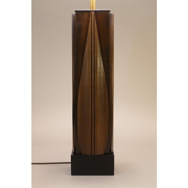 1960s Laurel Mid Century Tiki Modern Carved Walnut Tropical Leaf Column Table Lamp 1960's For Sale - Image 5 of 9
