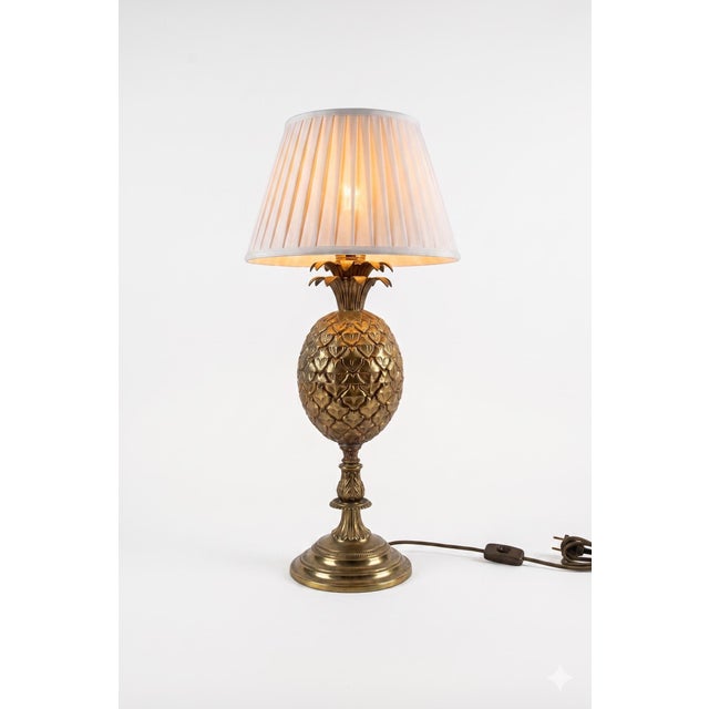 Gold-Toned Pineapple Table Lamp with White Pleated Shade, 1950s For Sale - Image 14 of 15