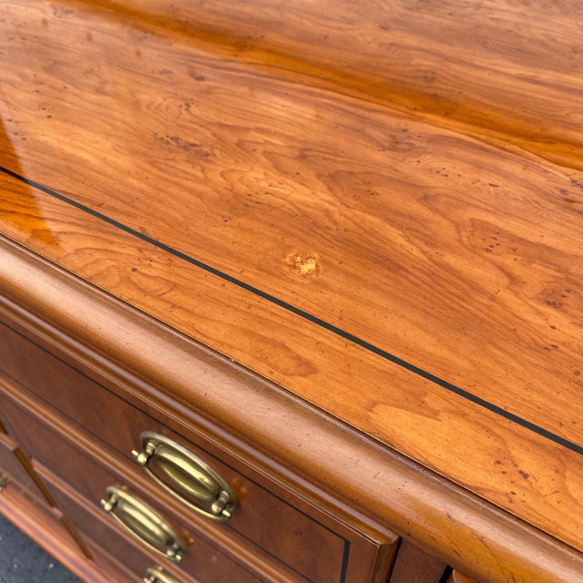 Vintage Drexel Yorkshire Collection American Dresser with 7 Drawers