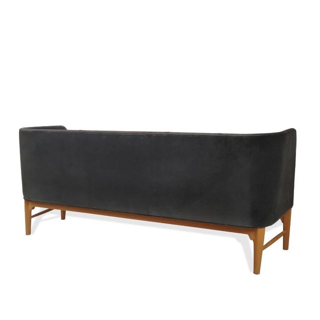 Arne Jacobsen Attributed to Arne Jacobsen & Flemming Lassen Mayor Aj5 Sofa for &Tradition For Sale - Image 4 of 7