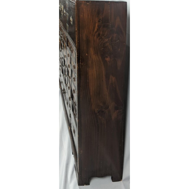 Late 19th-Century Korean Yakjang Apothecary Cabinet With 39 Hanja-Labeled Drawers For Sale - Image 10 of 18