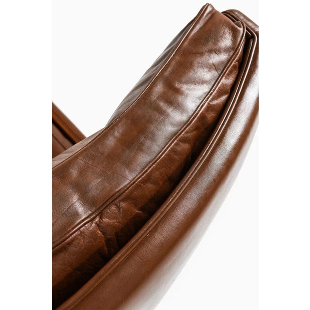 Model V11 Chair by Illum Wikkelsø for Holger Christiansen, Denmark For Sale - Image 11 of 12