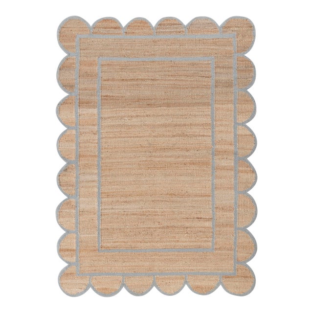 Gray Jute Wool Premium Handwoven (Not Braided) Scalloped Rug 2x4Ft. For Sale