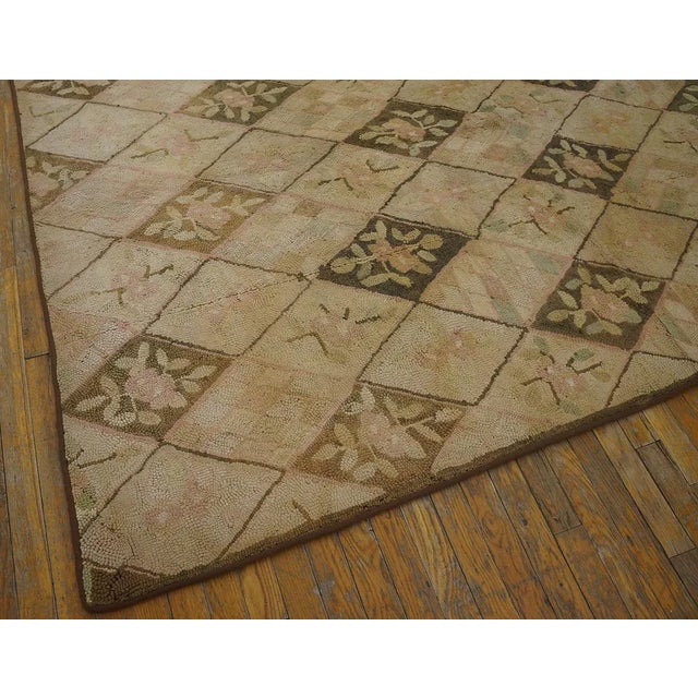 Sand 1930s Beige Cream Trellis-Lattice Folk Art Antique American Hooked Small Rug For Sale - Image 8 of 15