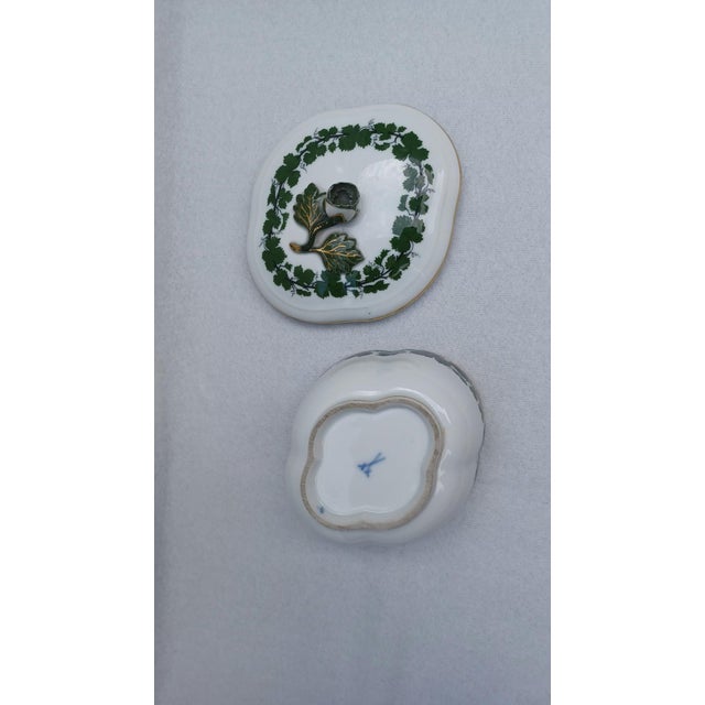 Vintage Quatrefoil Oval Porcelain Sugar Bowl from Meissen, 1930 For Sale - Image 4 of 7