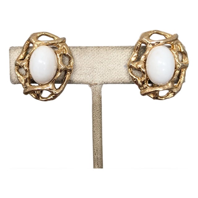 Vintage 1973 Signed Napier Modernist Goldtone White Cabochon Clip Earrings - 2 Pieces For Sale