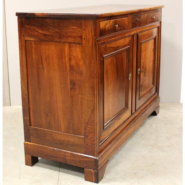 19th Century Louis Philippe Sideboard in Walnut For Sale - Image 3 of 12