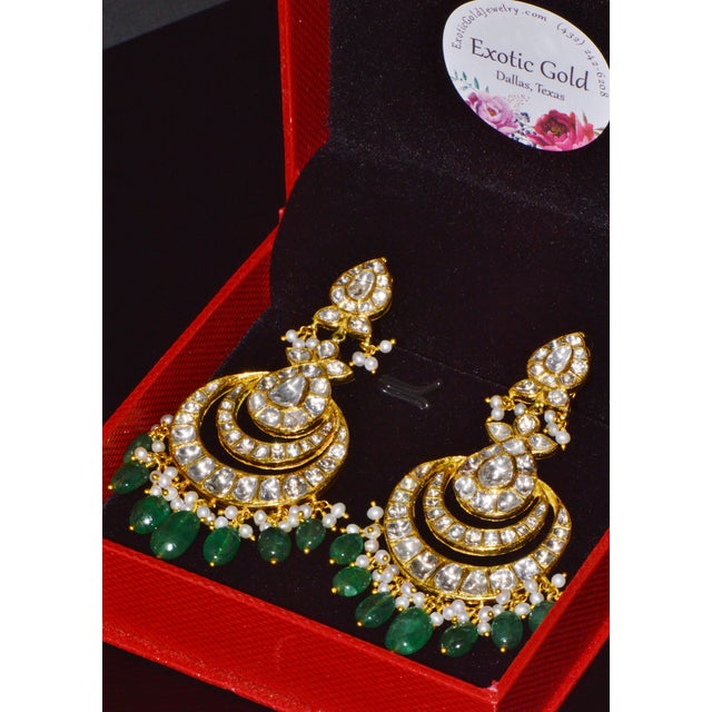 Estate Natural 8.30ct Polki Diamond & 28.30ct Emerald 22k & 18k Gold Chandelier Earrings, Pair For Sale - Image 13 of 13