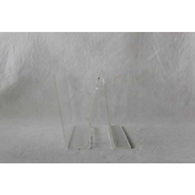 Mid-Century Modern Vintage Mid Century Modern Lucite Acrylic "W" Shaped Magazine Rack For Sale - Image 3 of 9