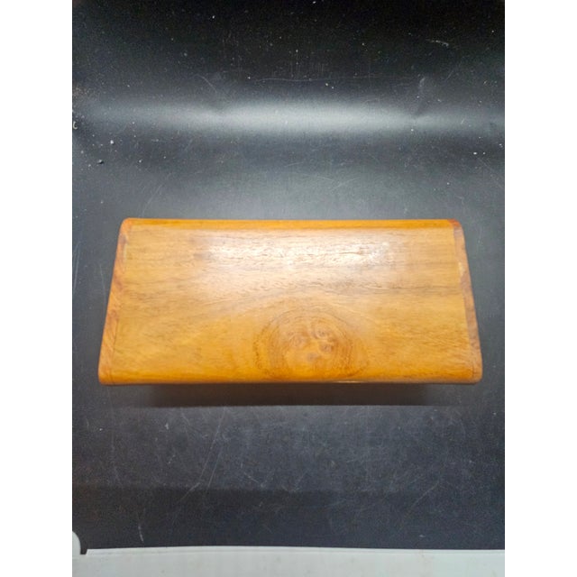 Mid-Century Modern Vintage Curved-Top Highly Figured Burl Wood Eyeglass Box For Sale - Image 3 of 4