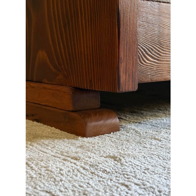 Arts & Crafts A Hand-Crafted Wood and Bouclé Daybed, 21st Century For Sale - Image 3 of 12