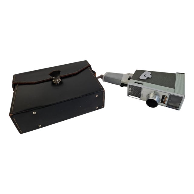 Meopta A8G Czechoslovak Handheld Film Movie Camera with Original Case, 1960 For Sale