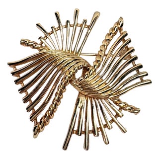 Marcel Boucher 300 Series Mid‑Century Sculptural Feather Brooch, Collectible For Sale