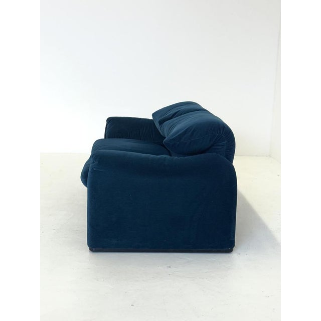 Mid-Century Modern Blue Green Cassina Maralunga Sofa by Vico Magistretti, 1990s For Sale - Image 3 of 13