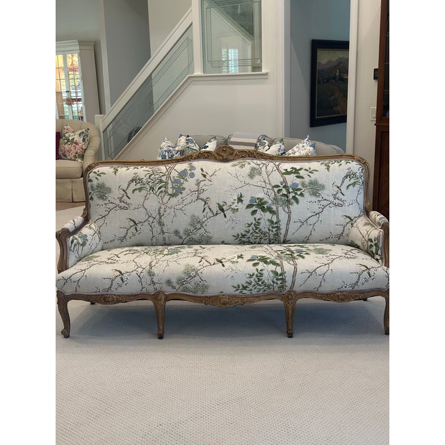 Antique French Louis XV–Style Sofa — Thibaut Katsura Lavender & Amethyst Velvet For Sale In Dallas - Image 6 of 12