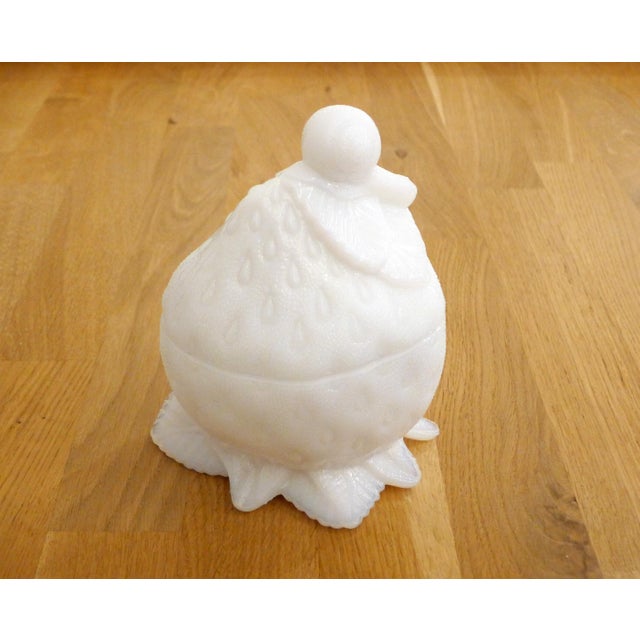 Early 20th Century Strawberry & Snail Sugar Pot in Opaline Glass from Portieux, 1890s For Sale - Image 10 of 11