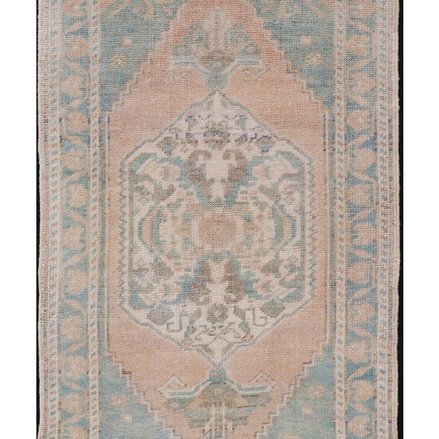 Mid 20th Century Vintage Turkish Oushak Rug With Soft Peach Field and Pale Aqua Accents For Sale - Image 5 of 8