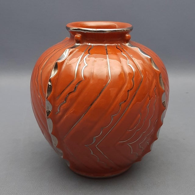 Magnificent artistic ceramic vase, signed by the historic "Robbia" (La Robbia) factory in Gualdo Tadino. This piece stands...