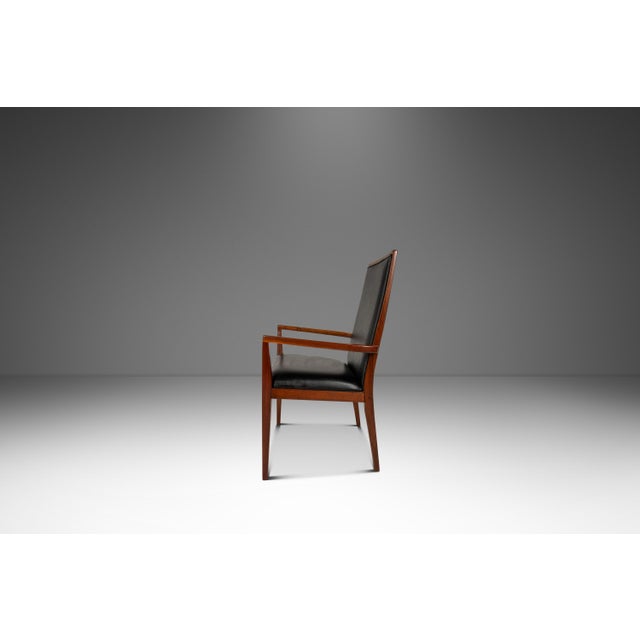 Mid-Century Modern Set of Four (4) Restored Mid-Century Modern High-Back Dining Chairs in Walnut & Vinyl Attributed to Milo Baughman for Dillingham, Usa, C. 1960s For Sale - Image 3 of 18