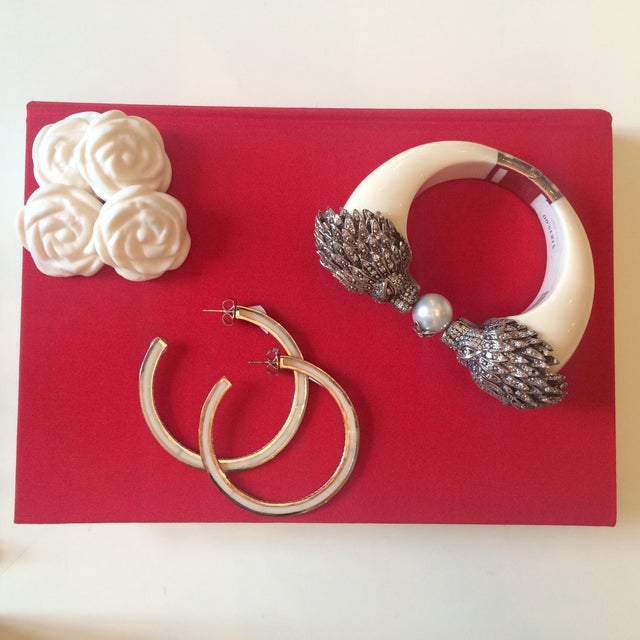 Miriam Salat Classic Skinny Hoops Earrings Resin, Sterling Silver & White Topaz For Sale - Image 12 of 18