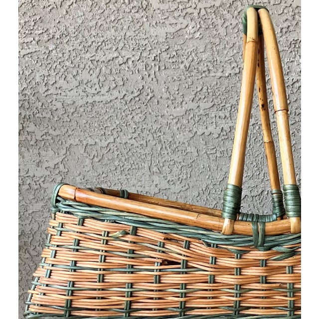 Abundantly-Sized Late 20th-Century Bamboo & Natural Willow Baker’s-Style Basket For Sale - Image 10 of 18