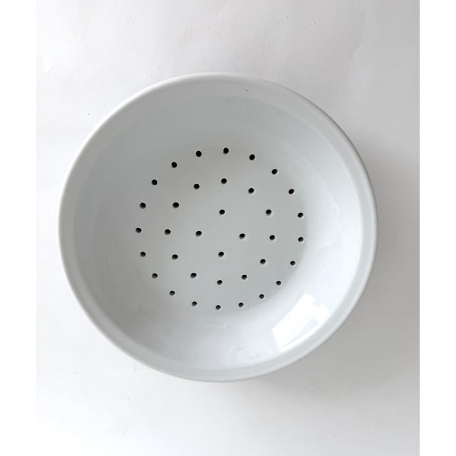 Early 20th Century Early 20th Century French Faisselle Strainer Berry Bowl For Sale - Image 5 of 7