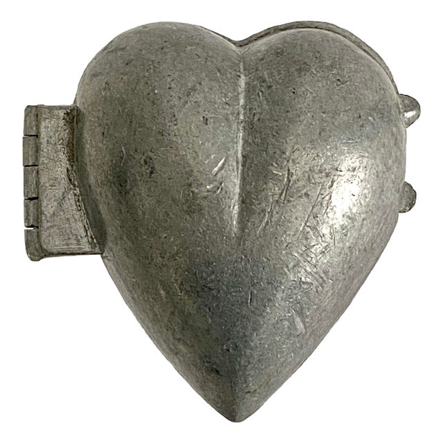 Antique Hinged Heart Candy Ice Cream Mold For Sale
