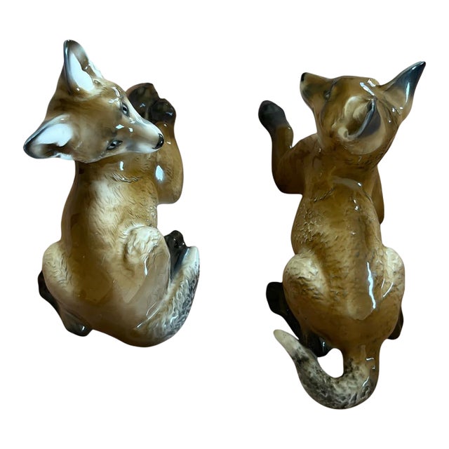 Rare Pair: Theodor Kärner for Rosenthal Porcelain Fox Figurines (Models 1186 & 1187) in Perfect Condition For Sale