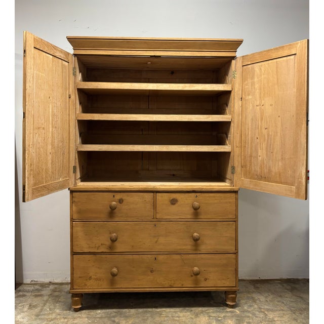19th Century English Pine Linen Press For Sale - Image 10 of 10