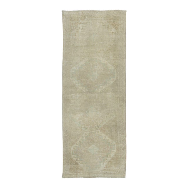 Vintage Distressed Turkish Rug With Medallions in Tonal Beige - Rug & Kilim For Sale