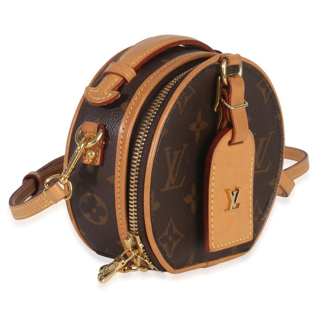 Traditional Monogram Canvas Mini Boite Chapeau For Sale - Image 3 of 8