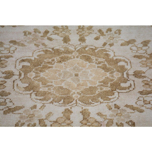 1950s Vintage Turkish Anatolian Hand Knotted Wool Rug, 3'x10'6'' For Sale - Image 5 of 5