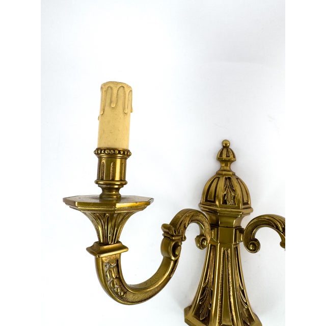 Vintage Louis XVI Brass Wall Sconce For Sale - Image 14 of 18