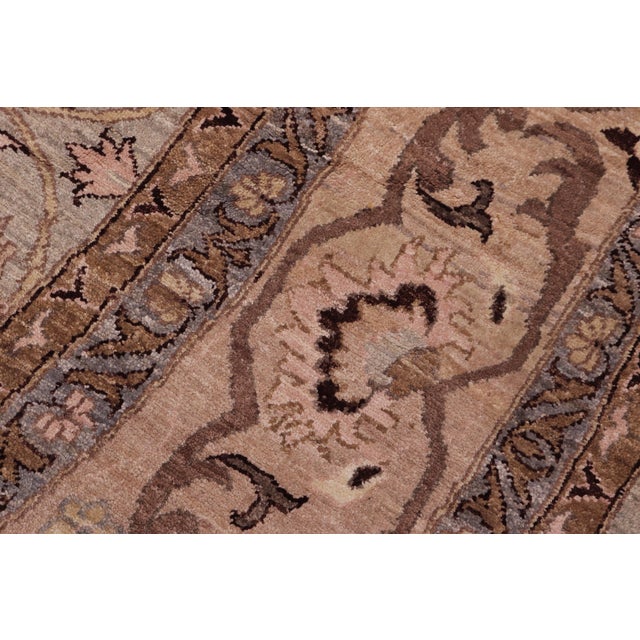 Textile Shabby Chic Ziegler Gray/Tan Wool Round Rug - 10'0'' X 10'0'' For Sale - Image 7 of 10