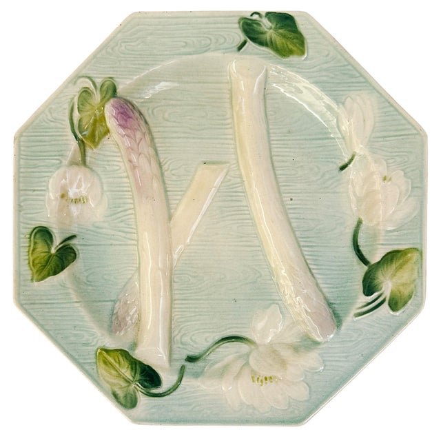 Late 19th Century French Art Nouveau Water Lily Asparagus Majolica Plate, Circa 1890 For Sale - Image 5 of 7