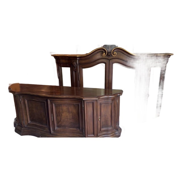 Vintage Karges Louis XV-Style Carved Walnut China Cabinet For Sale