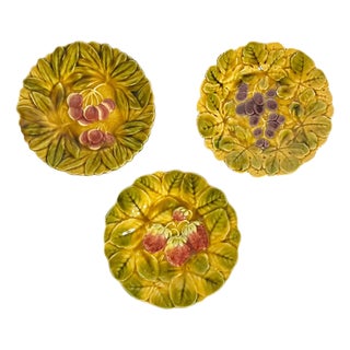Antique Set of 3 French Sarreguemines Majolica Fruit Dessert Plates For Sale