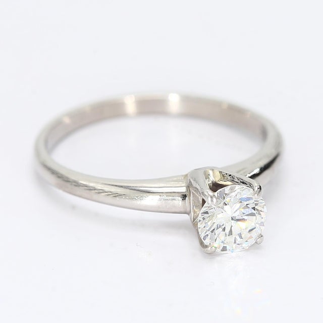 18k White Gold Solitaire Ring With Natural 0.50ct Diamond Center - Eye Clean, Size 5.25 For Sale - Image 4 of 6