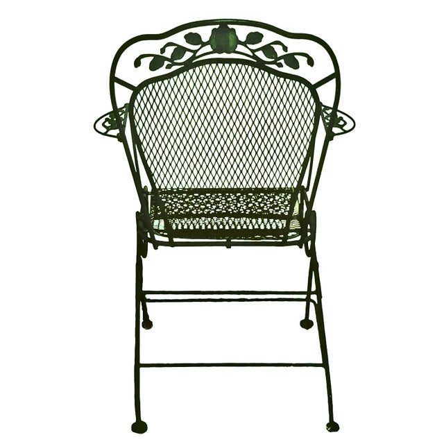 1970s Hunter Green Metal Mesh Woodard Style Outdoor Patio Bounce Dining Chairs - Set of 4 For Sale In Palm Springs - Image 6 of 12