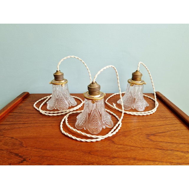 Art Deco Pendant Lights in Clear Glass, 1920s-1930s, Set of 3 For Sale - Image 16 of 17