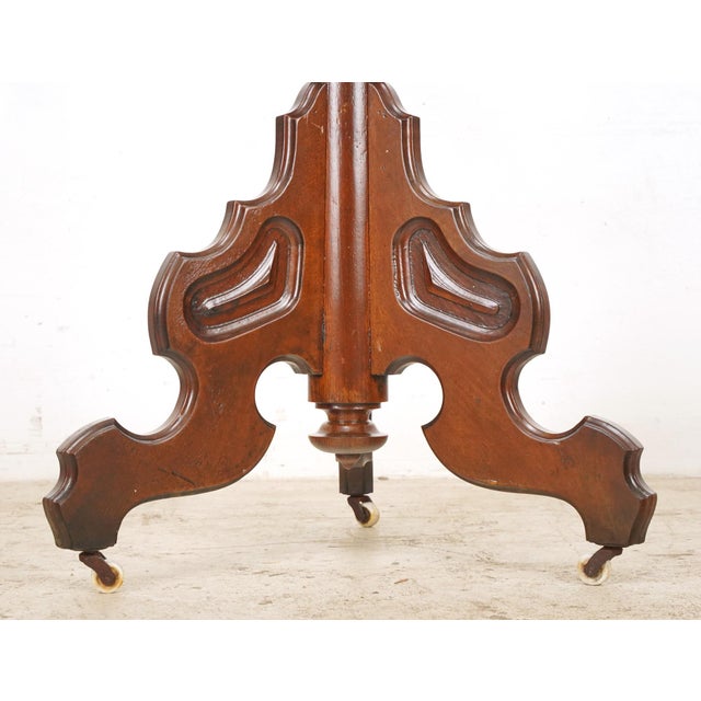 Early 20th Century Victorian Spinning Fretwork Freestanding Plant Stand For Sale - Image 9 of 9