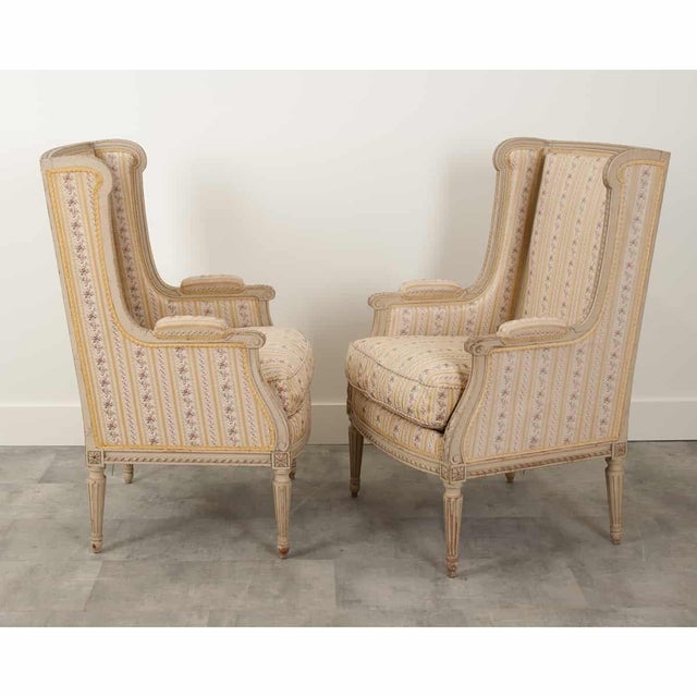 French Pair of 19th Century Louis XVI Style Bergeres For Sale - Image 4 of 10